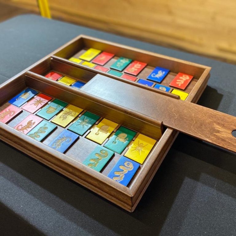 Пиксельная надпись start. Игра таблички. Указатели таблички. Табличка game. Знаки игр.