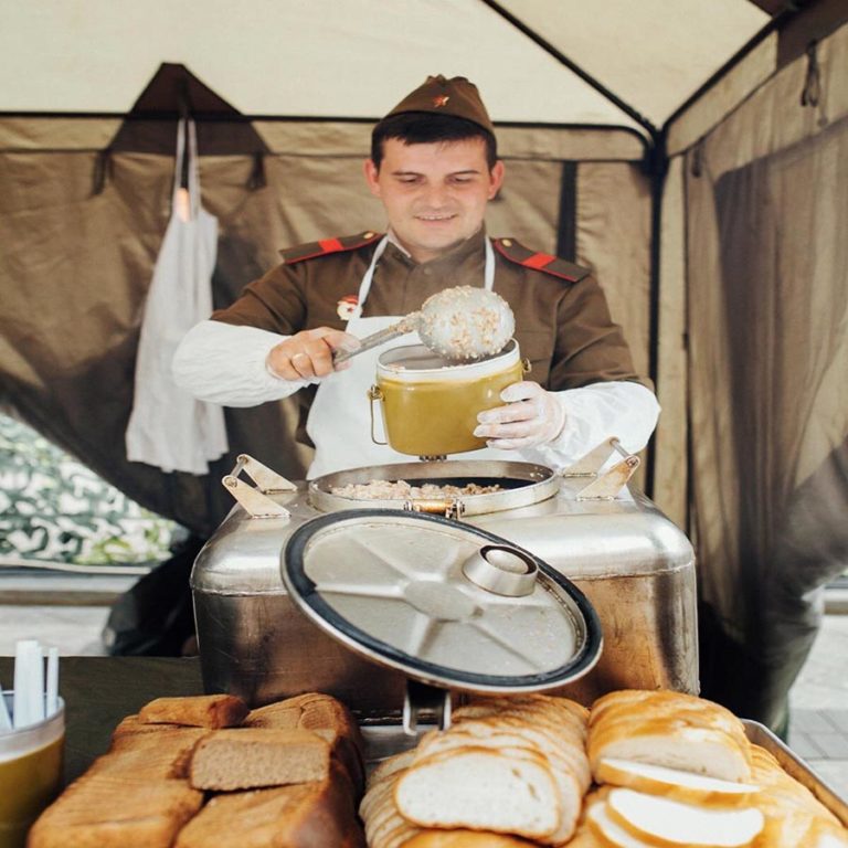 Полевая армейская кухня как называется